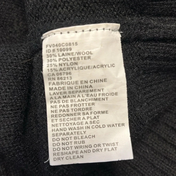 Tristan black sequins sweater size medium - Picture 6 of 6